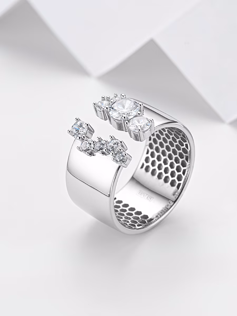 Кольцо из серебра 925 пробы